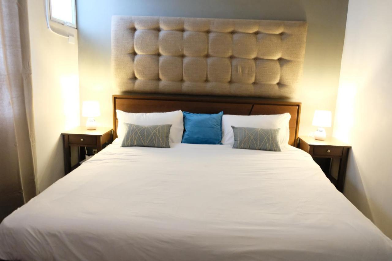 2-Bedroom Boutique City Condo - Newly Renovated! 宿务 外观 照片