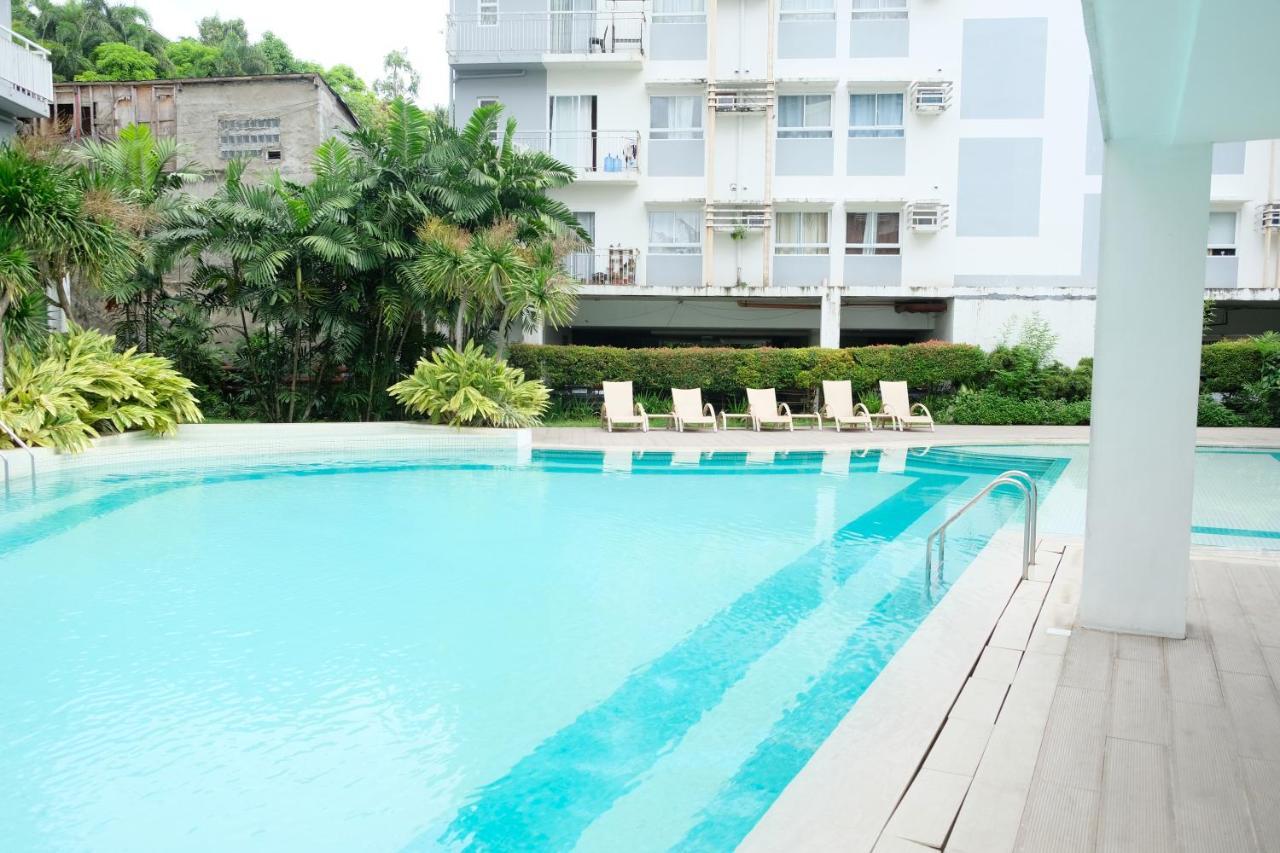 2-Bedroom Boutique City Condo - Newly Renovated! 宿务 外观 照片