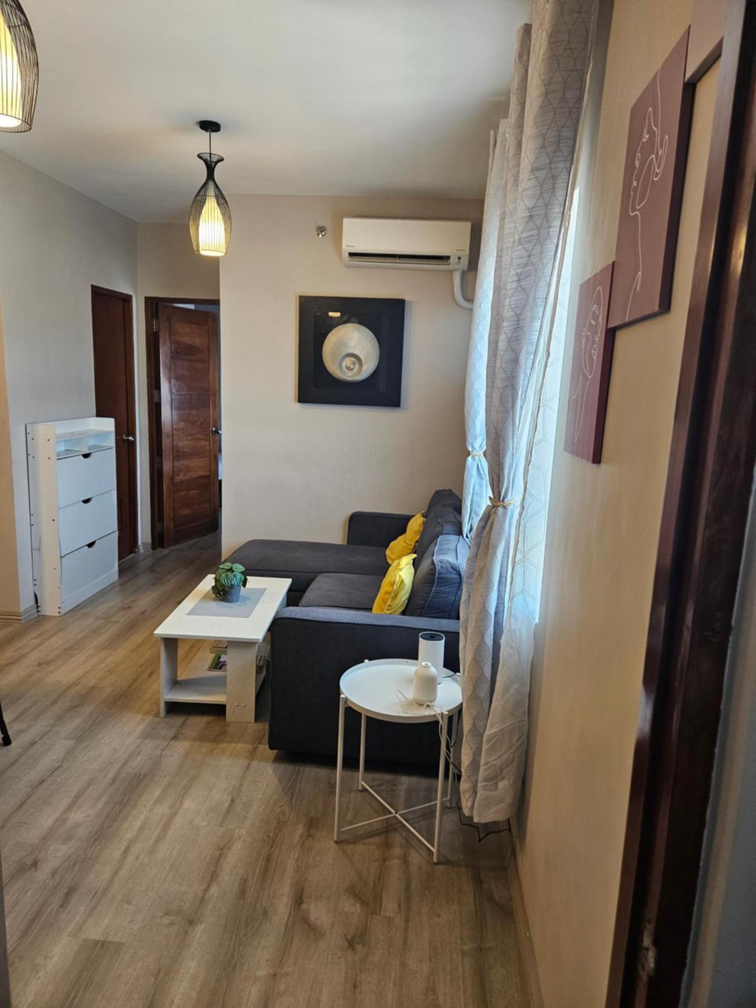 2-Bedroom Boutique City Condo - Newly Renovated! 宿务 外观 照片