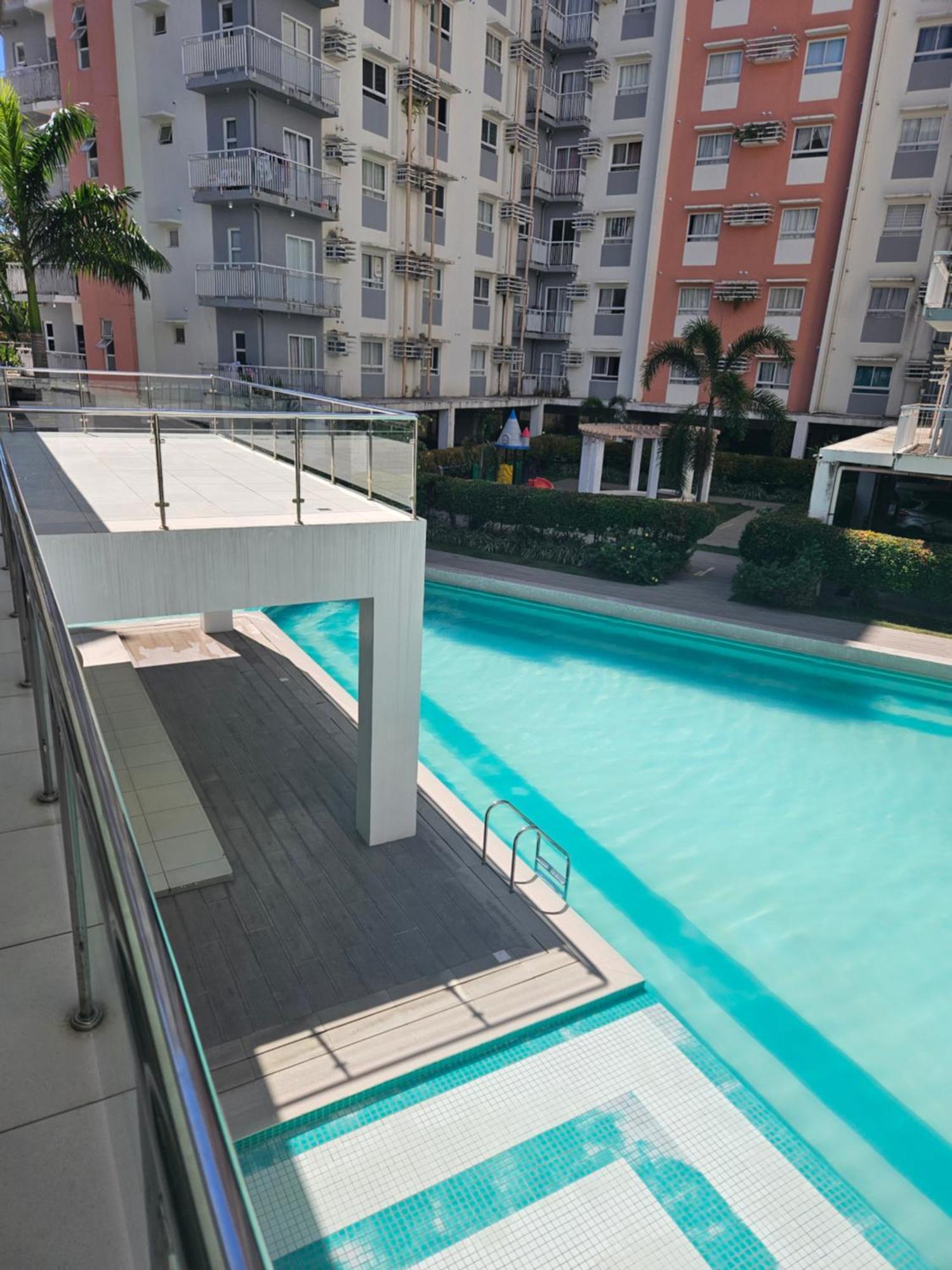 2-Bedroom Boutique City Condo - Newly Renovated! 宿务 外观 照片